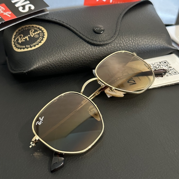 LIKE NEW RayBan Hexagonal RB3548 Gradient Brown Lens Ray ban Sunglasses - Picture 5 of 16